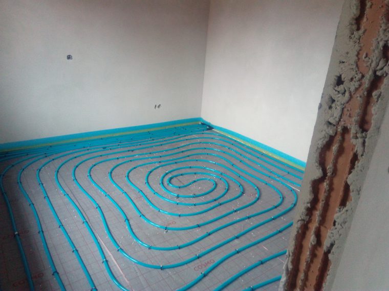 Otopná tělesa a podlahové vytápění